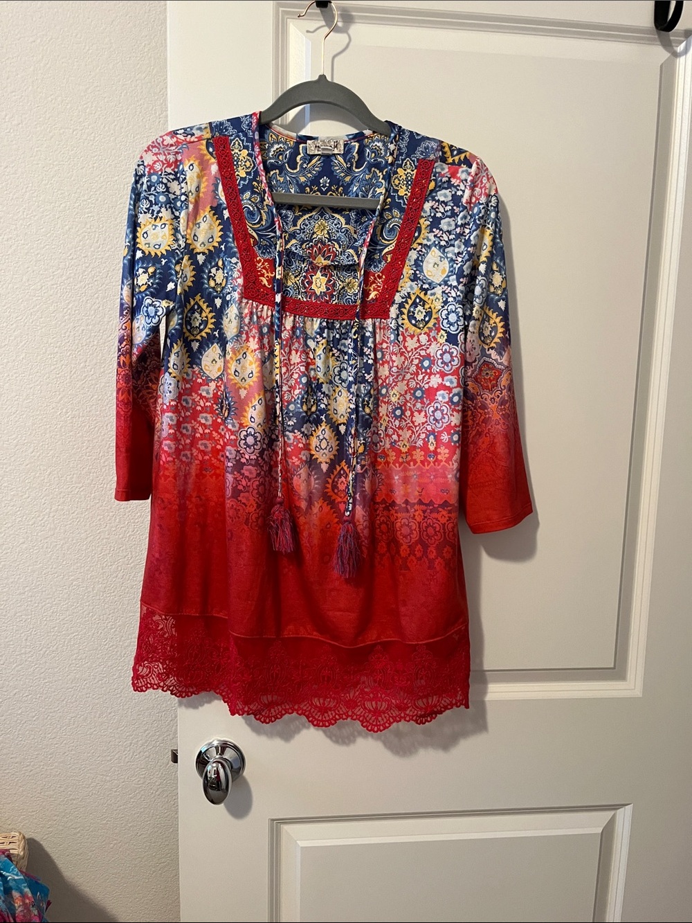 ONE WORLD Red Multi-Color Boho Floral Tassel Tunic